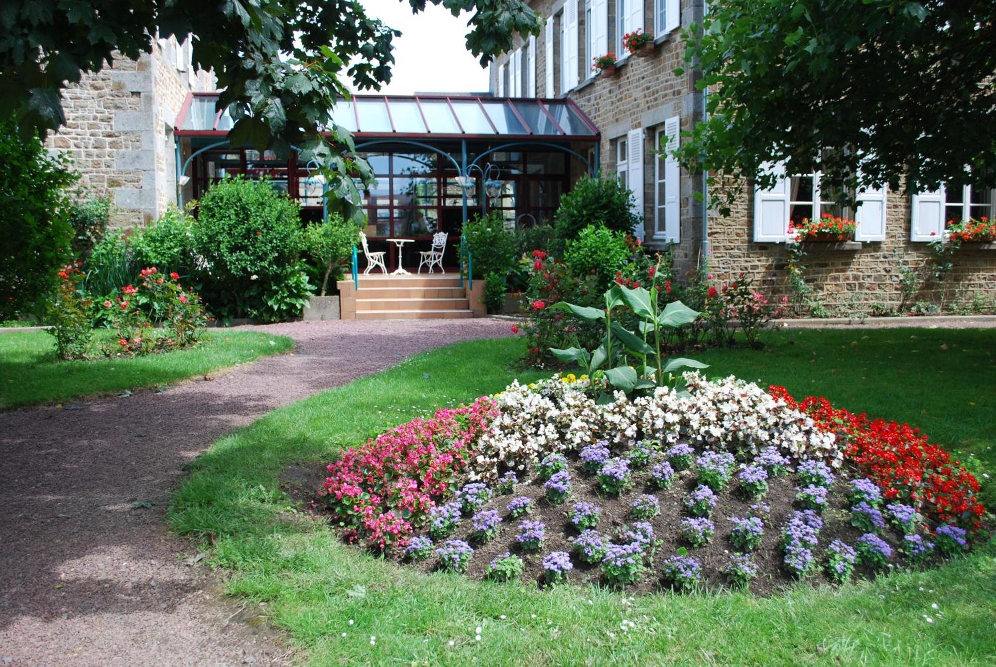 Logis Auberge De La Selune Hotel Ducey-Les Cheris Exterior photo