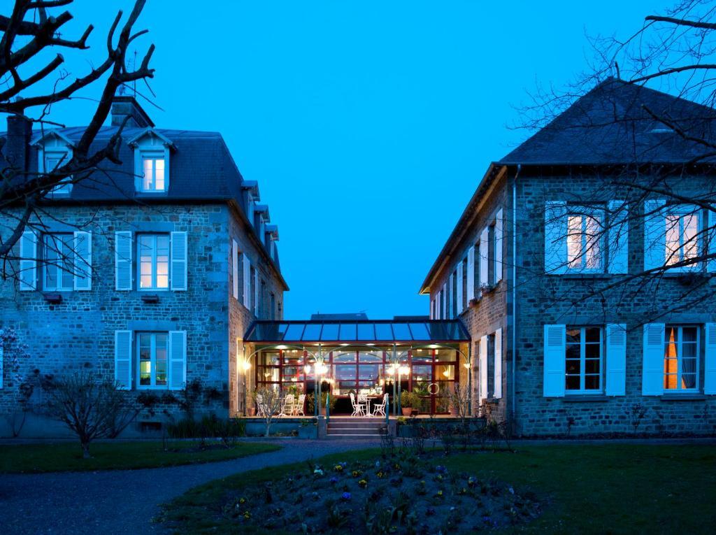 Logis Hotel Restaurant Auberge De La Selune Ducey-Les Cheris Exterior photo